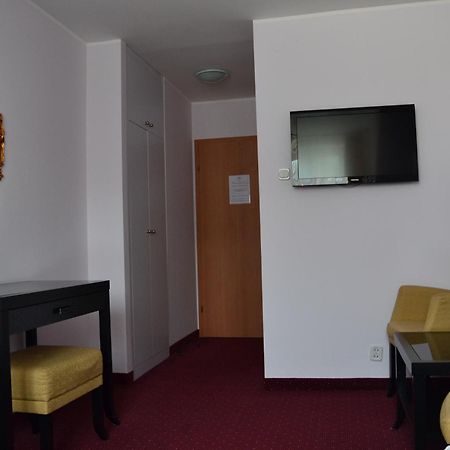 Hotel&Restauracja Zlote Runo Góra Kalwaria Rum bild