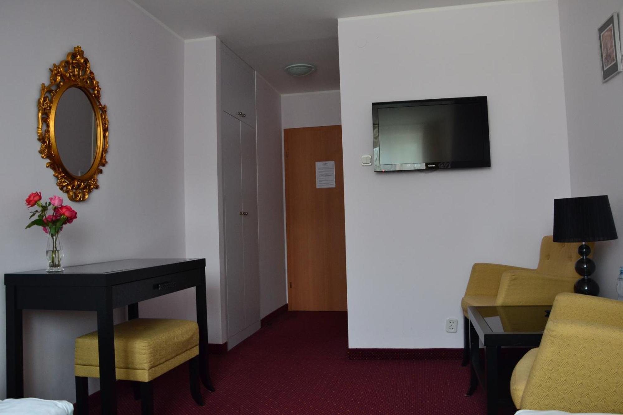 Hotel&Restauracja Zlote Runo Góra Kalwaria Rum bild